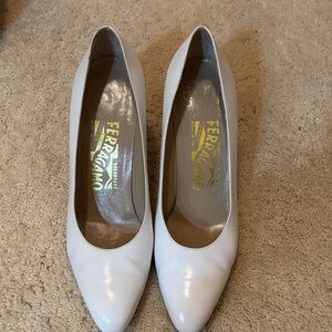 Salvatore Ferragamo Women's Cream Heels